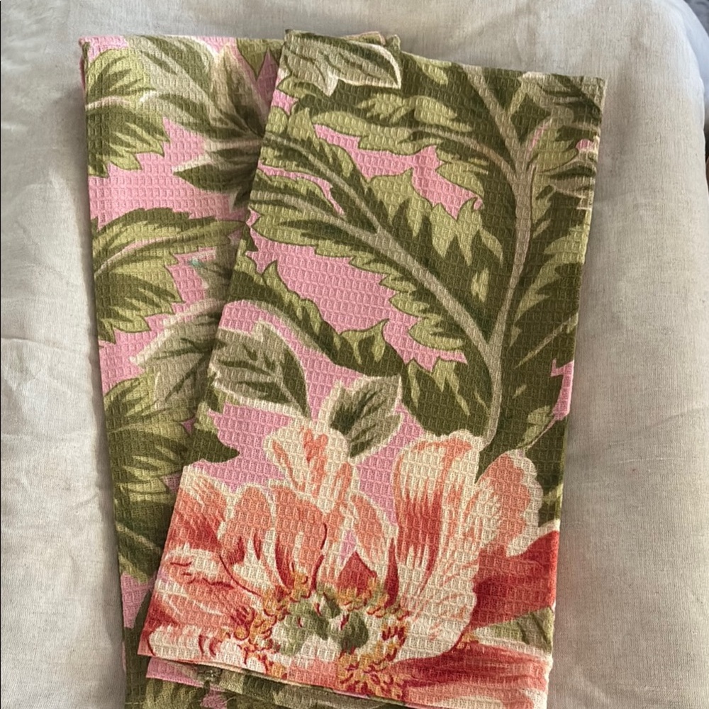 April Cornell set of 2/Floral Pink and Green Tea Towels NWOT